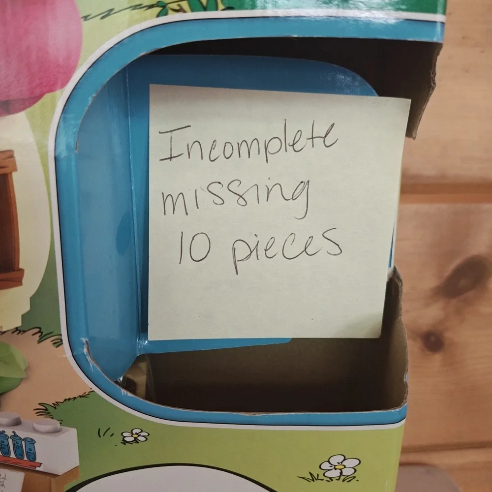 2010 MEGA BLOKS Papa Smurf's House 10709 Incomplete [Missing Figures] B2